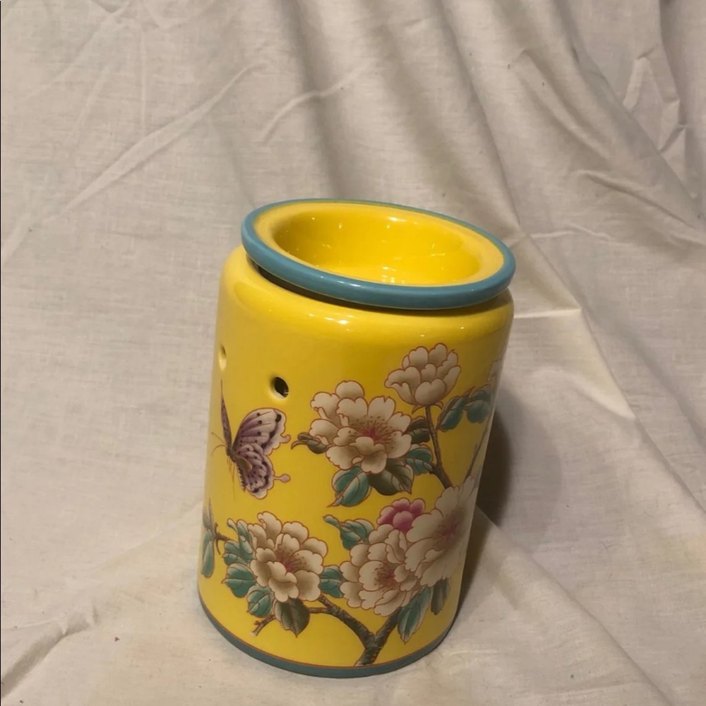 Scentsy warmer